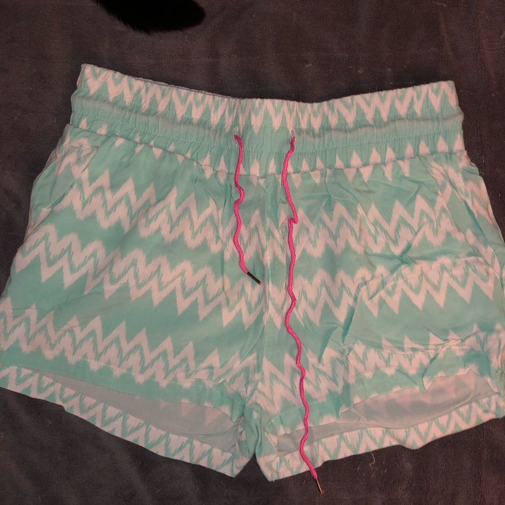 Pacsun flowy shorts